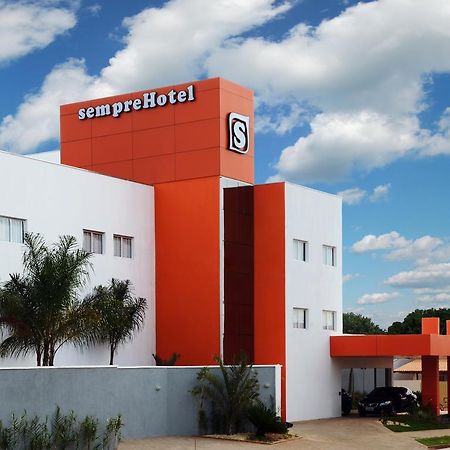 sempreHotel Três Lagoas Esterno foto
