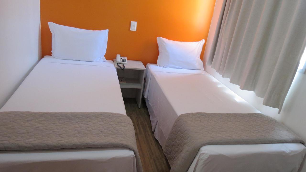 sempreHotel Três Lagoas Esterno foto